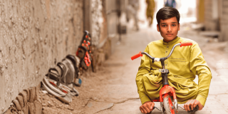 Sohail struggles to walk