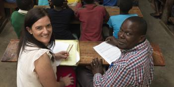 Irish volunteer Lisa in a Ugandan school