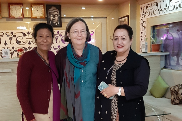 Anne reunites with teachers